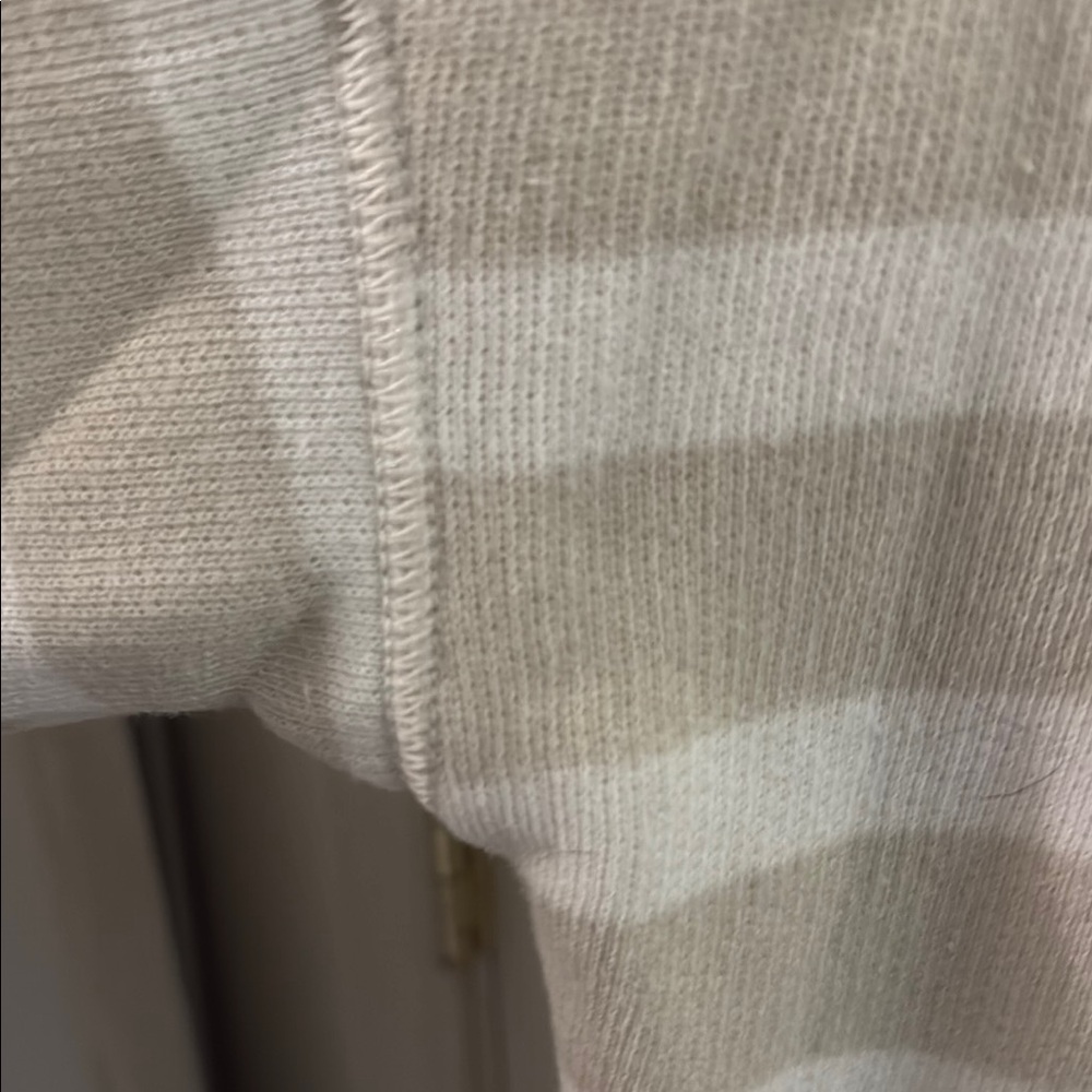Striped Beige and White Pullover - Picture 5 of 8